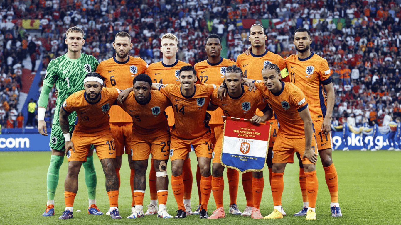 Het Nederlands elftal voorafgaand aan het EK-duel met Turkije