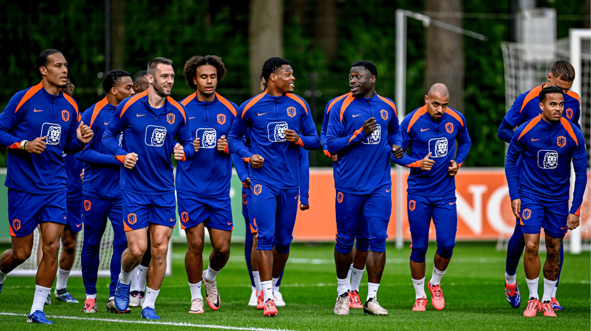 Het Nederlands elftal tijdens de training
