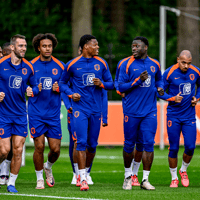 De spelers van het Nederlands elftal op een training op de KNVB Campus in Zeist.