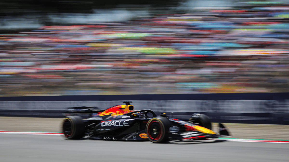 Max Verstappen in zijn RB21