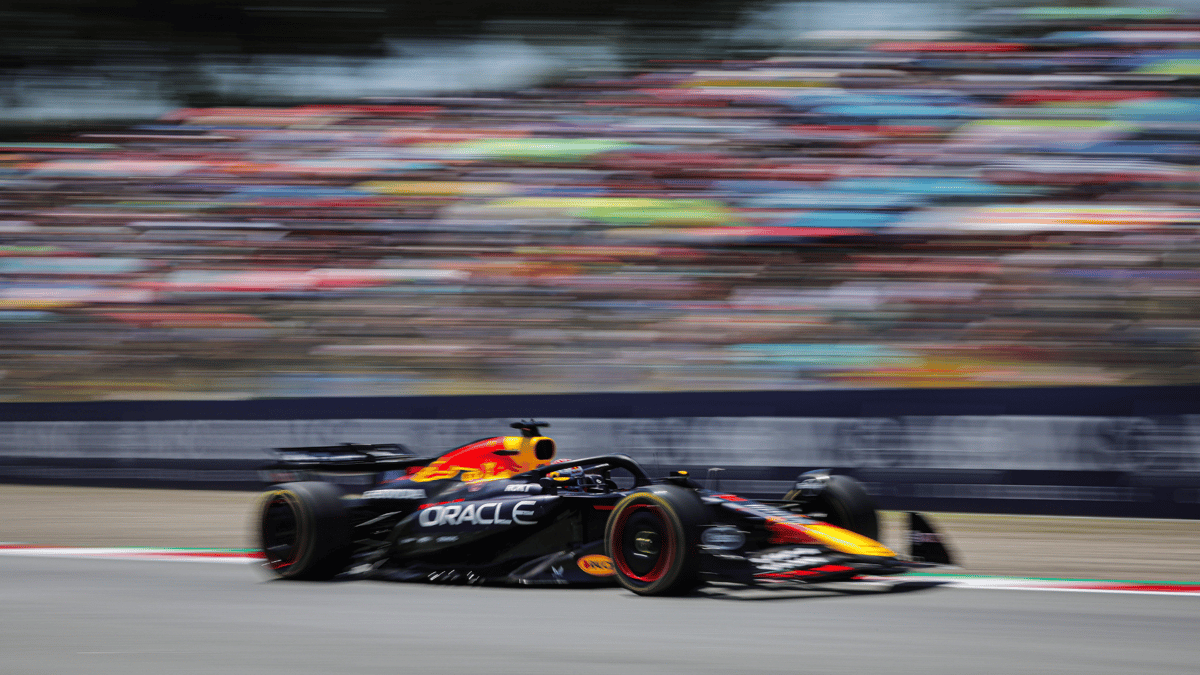 Max Verstappen in zijn RB21