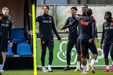 Het Nederlands elftal tijdens een training