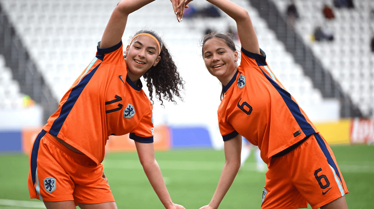 Lina Touzani, Rosalie Renfurm 