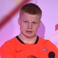 Kees Smit in de studio van de NOS na Nederland - Noorwegen