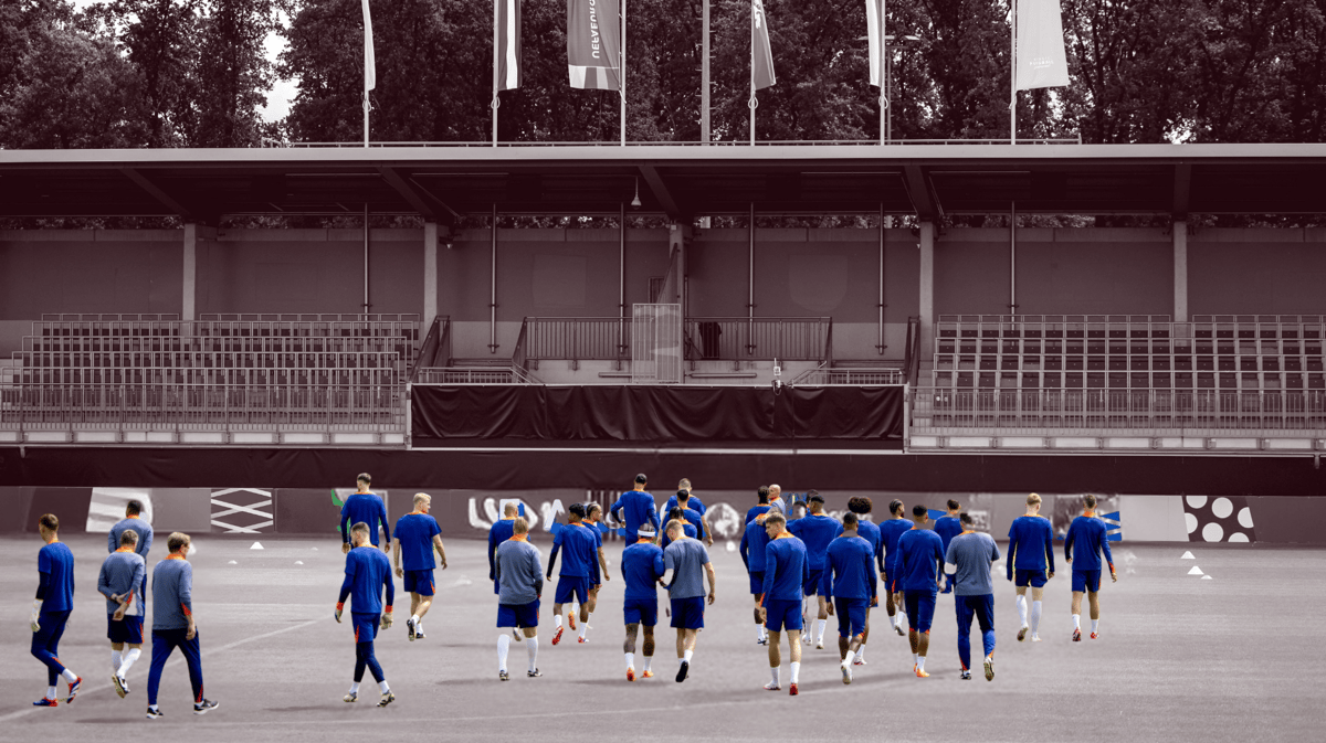 Het Nederlands elftal op het trainingscomplex in Wolfsburg