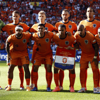 De opstelling van Oranje tegen Oostenrijk 