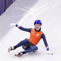 Xandra Velzeboer gaat hard onderuit