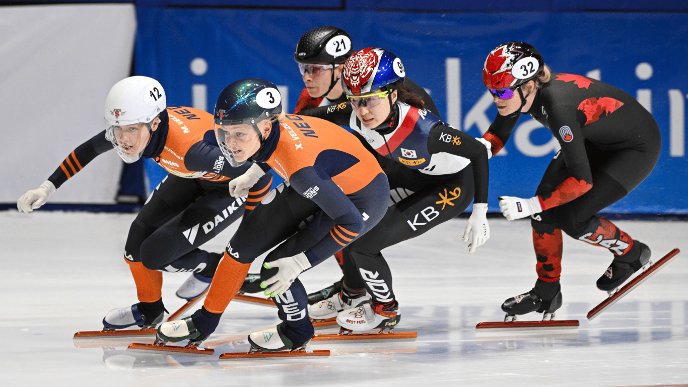 Michelle Velzeboer en Xandra Velzeboer tijdens de World Tour in Montreal