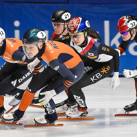 Michelle Velzeboer en Xandra Velzeboer tijdens de World Tour in Montreal