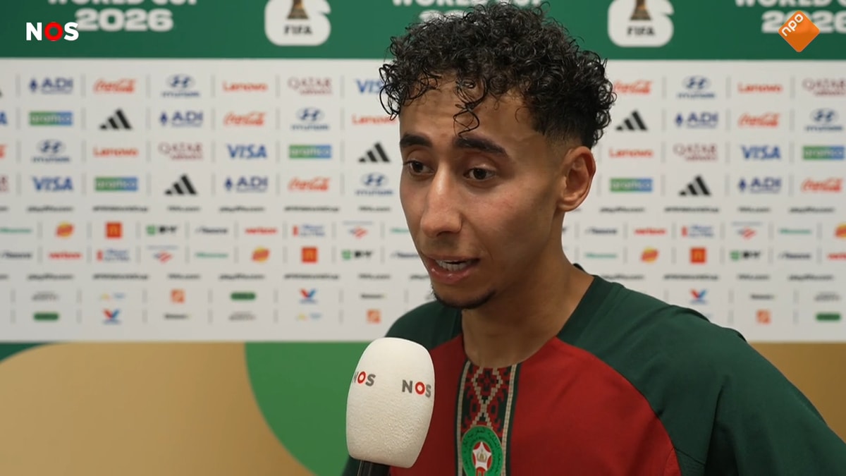 Anass Salah-Eddine voor de camera van de NOS