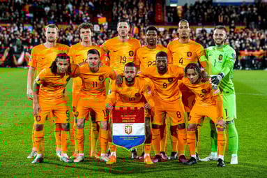 De opstelling van het Nederlands elftal in het EK-kwalificatieduel met Gibraltar