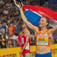 Femke Bol heeft dinsdag zoals verwacht haar Europese titel op de 400 meter horden geprolongeerd.