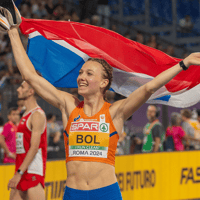 Femke Bol heeft dinsdag zoals verwacht haar Europese titel op de 400 meter horden geprolongeerd.