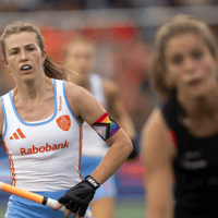 Xan de Waard, speelster van de Nederlandse hockeyvrouwen