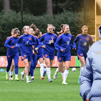 De Oranje Leeuwinnen en Ronald Koeman