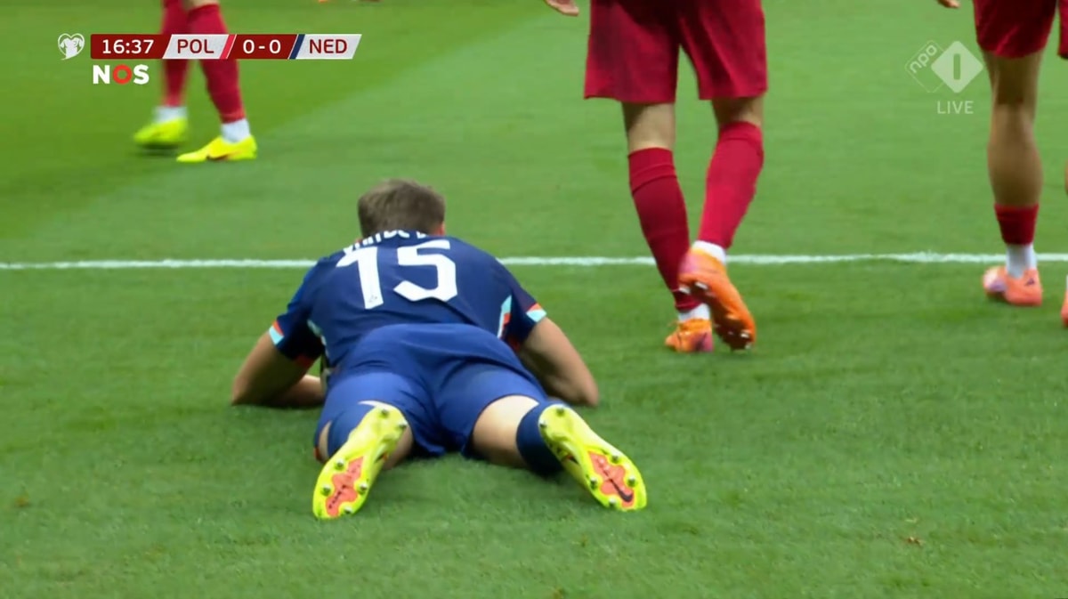 Micky van de Ven bij het Nederlands elftal