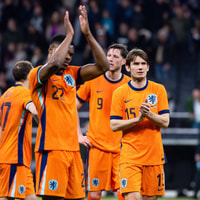 Marten de Roon (midden)