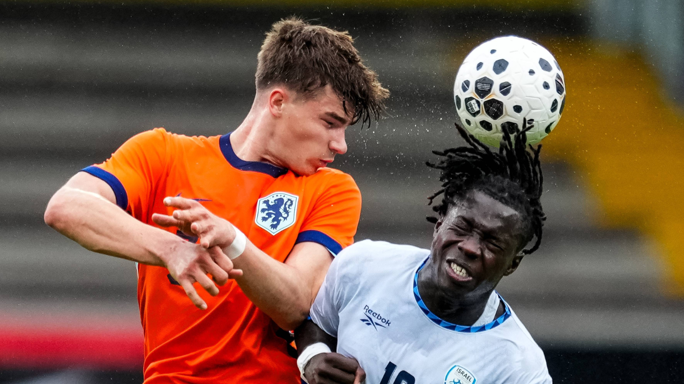 Wouter Goes in duel om de bal