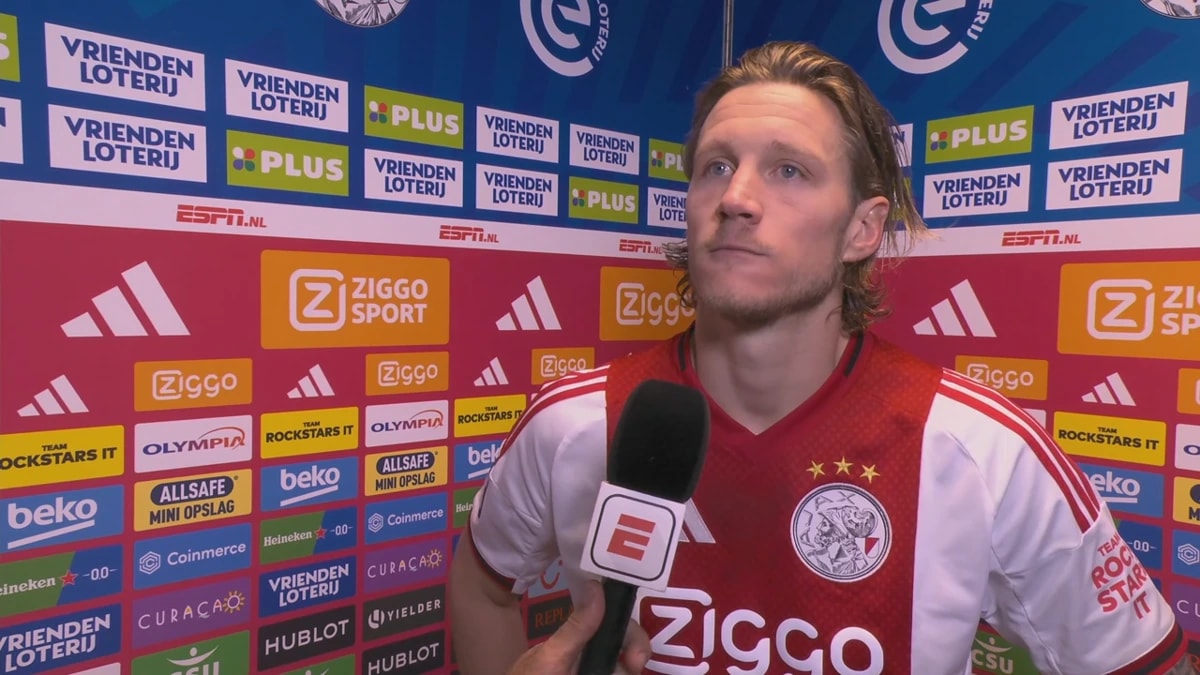 Wout Weghorst voor de camera van ESPN