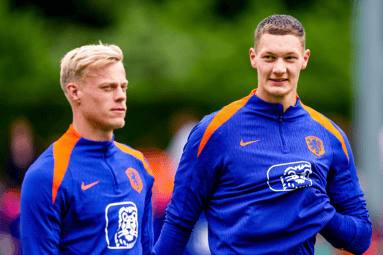 Kjell Scherpen en Jan Paul van Hecke bij het Nederlands elftal
