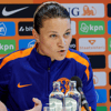 Sherida Spitse tijdens de persconferentie van de Oranje Leeuwinnen
