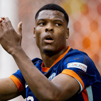 Denzel Dumfries 