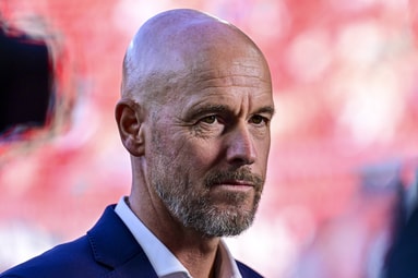 Erik ten Hag onthult hoe twee Oranje-internationals op een haar na bij United belandden