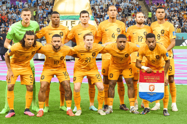 De opstelling van het Nederlands elftal in de kwartfinale van het WK 2022 tegen Argentinië