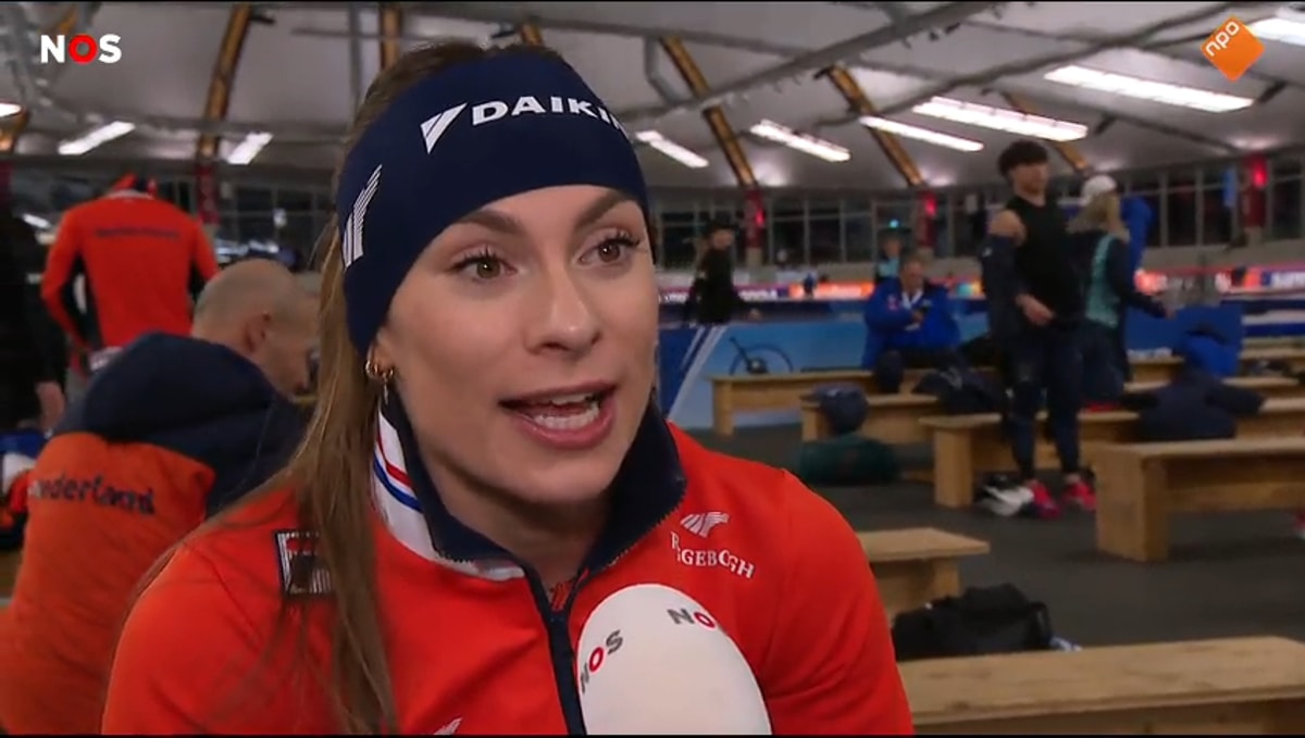 Femke Kok voor de camera van de NOS