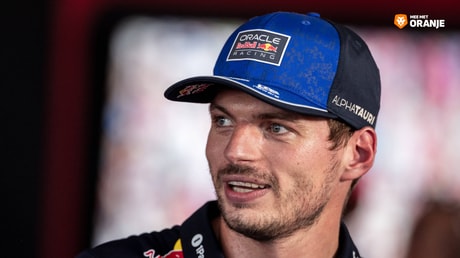 Max Verstappen bekroont perfect weekend met allereerste zege in Singapore