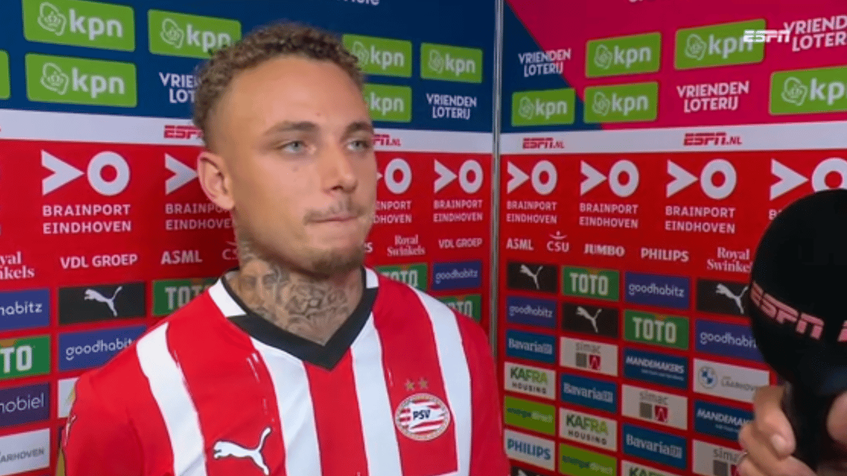 Noa Lang in gesprek met Hans Kraay junior van ESPN