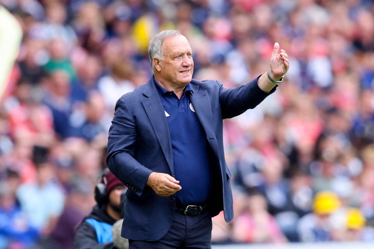 Dick Advocaat, bondscoach van Curaçao