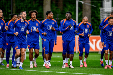 Het Nederlands elftal tijdens de training