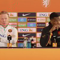 Ronald Koeman en Denzel Dumfries