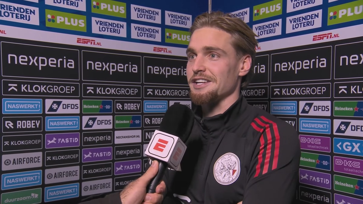 Kenneth Taylor voor de camera van ESPN