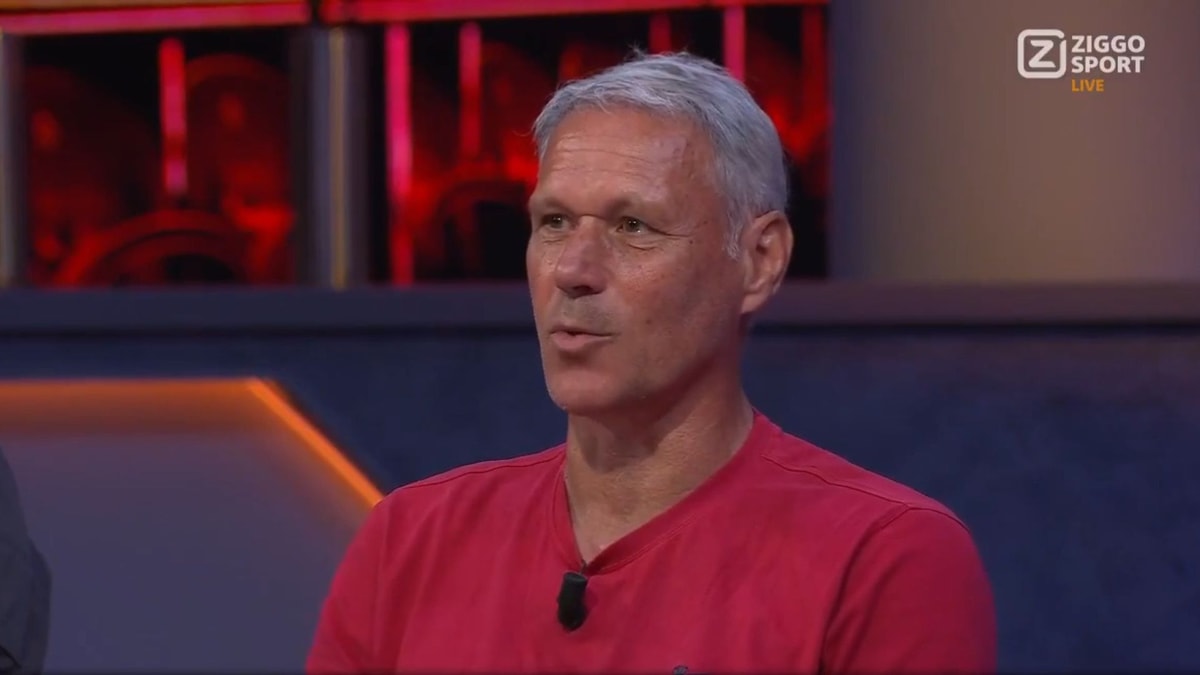 Marco van Basten aan tafel bij Rondo