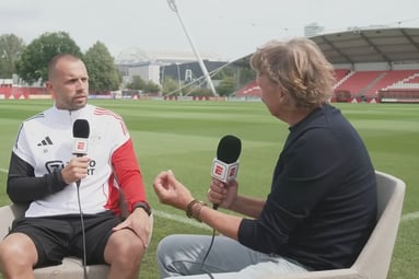 John Heitinga in gesprek met Hans Kraay junior
