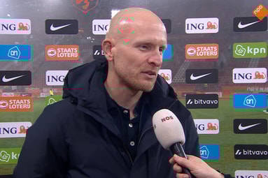 Arjan Veurink voor de camera van de NOS