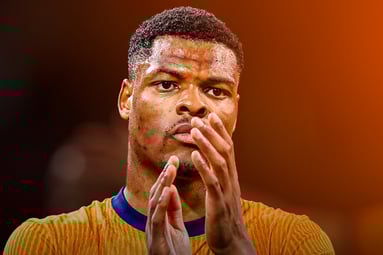 Denzel Dumfries bekogeld door woedende River Plate-fans