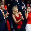 Koning Willem-Alexander, koningin Maxima en prinses Ariane tijdens Nederland - Zweden 
