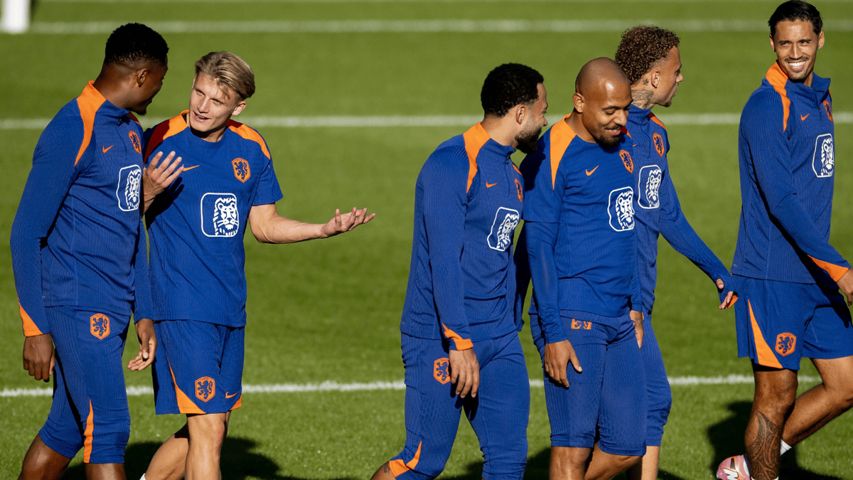 Het Nederlands elftal tijdens de training