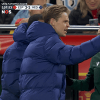 Frenkie de Jong en Memphis Depay in discussie