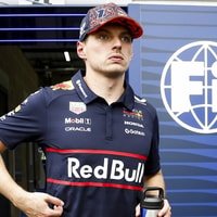 FIA-topman geeft toe: Motorfabrikanten blokkeerden vroege wens van Max Verstappen
