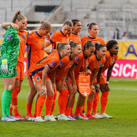 De opstelling van de Oranje Leeuwinnen.