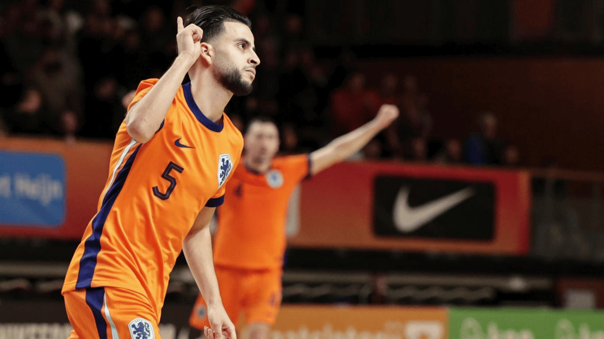 Ayoub Boukhari, zaalvoetballer bij Oranje futsal