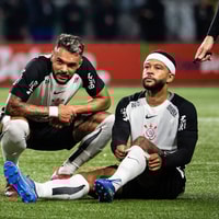 Memphis Depay geblesseerd geraakt