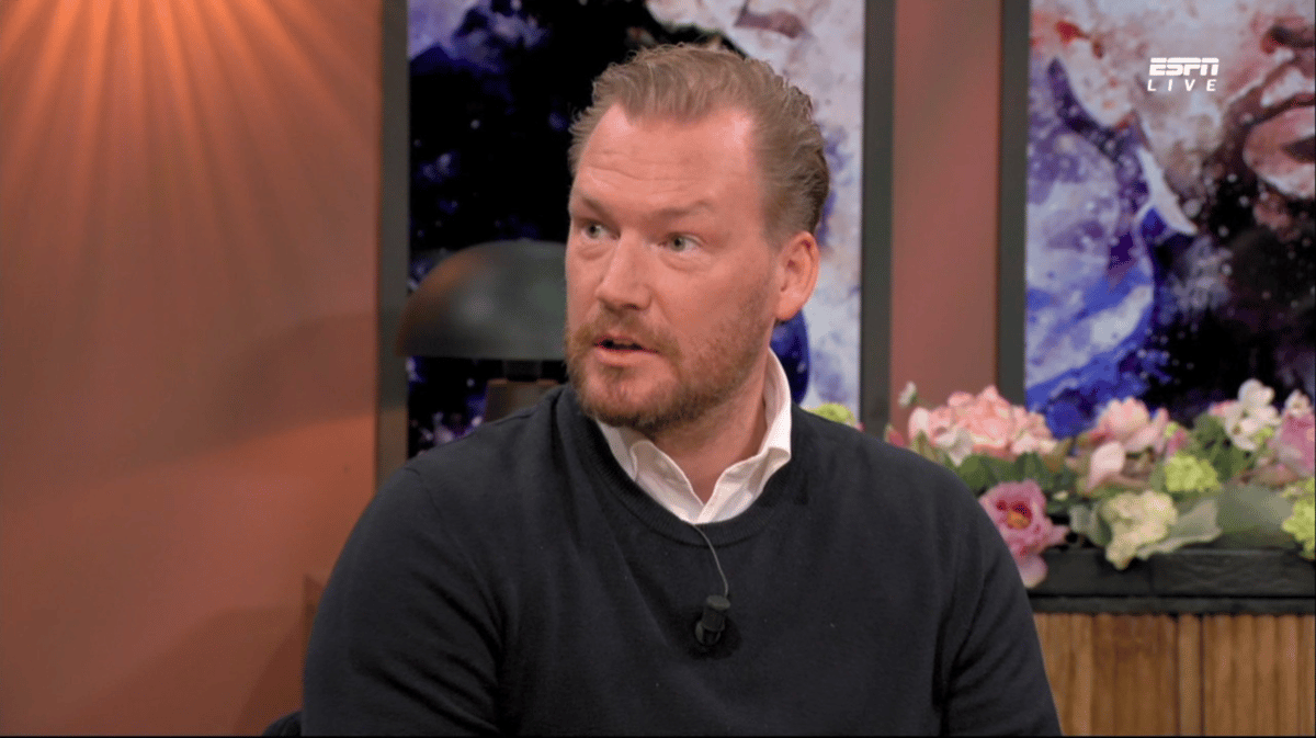 Marijn Beuker wil Simon Tahamata terughalen