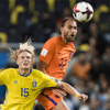 Bas Dost in actie voor het Nederlands elftal