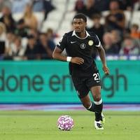 Hato maakt zijn officiële debuut voor Chelsea
