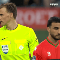 Scheidsrechter Sander van der Eijk 